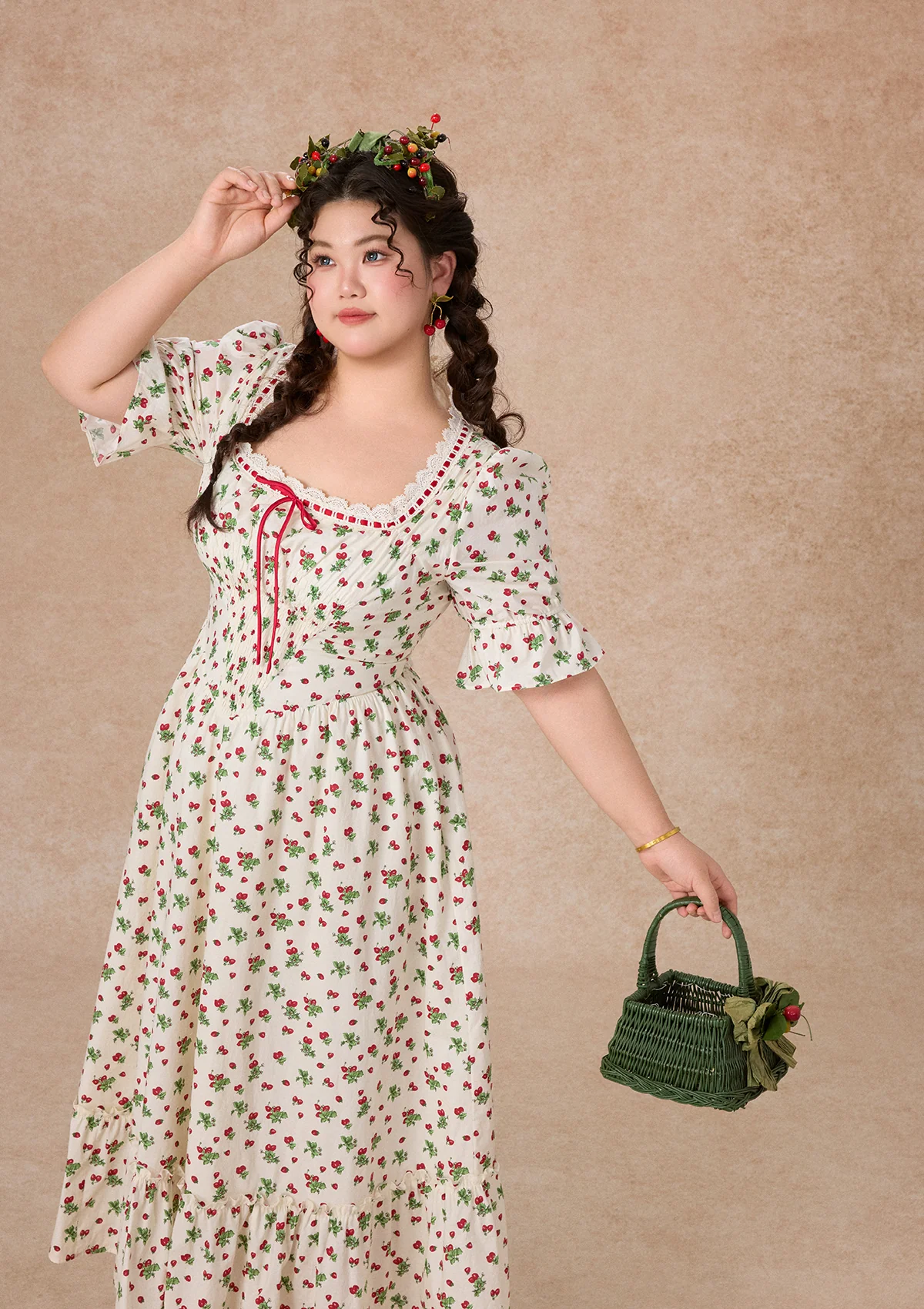 Curve & Plus Wild Strawberry Paradise Dress - Image 4