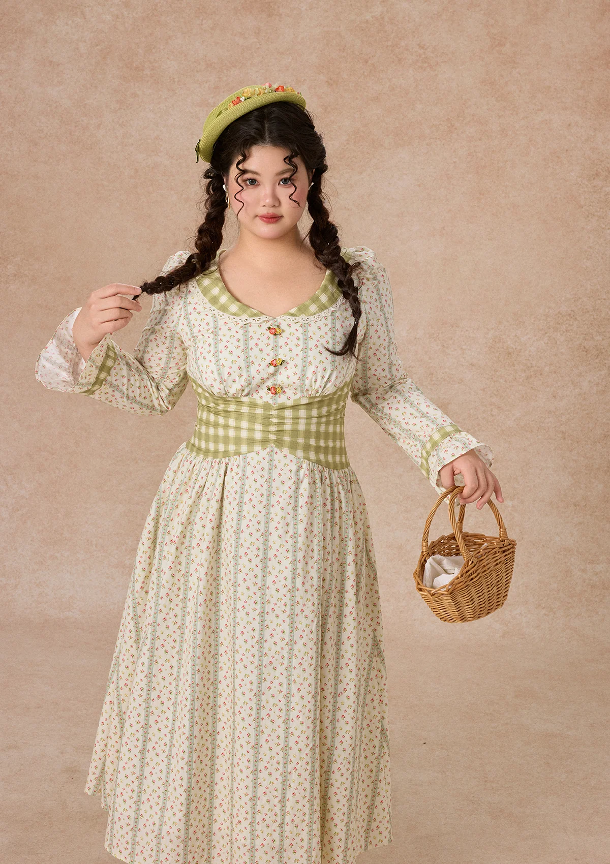 Curve & Plus Windsor Gardens Dress - Image 6