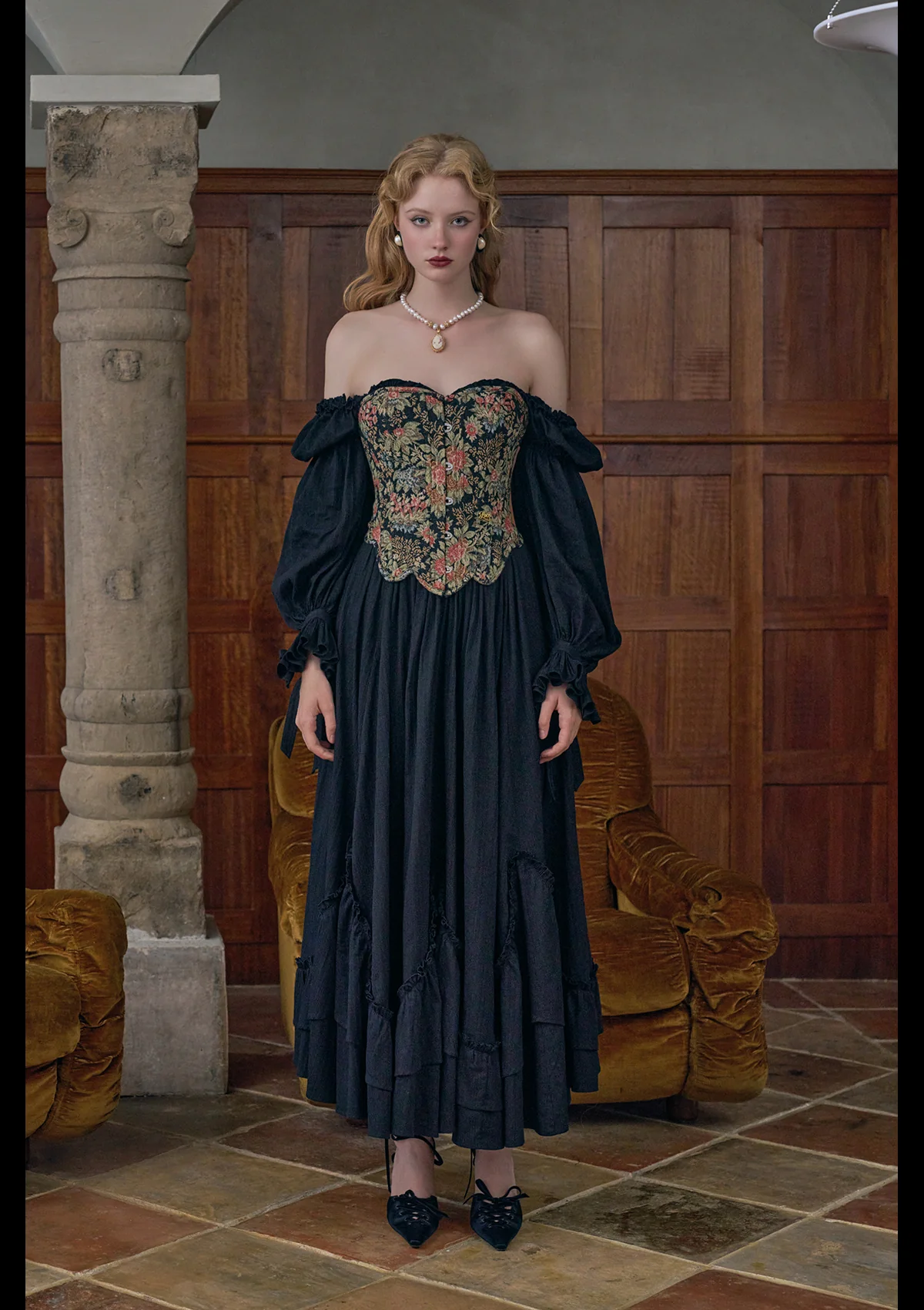 Flower & Mirror Corset - Image 10