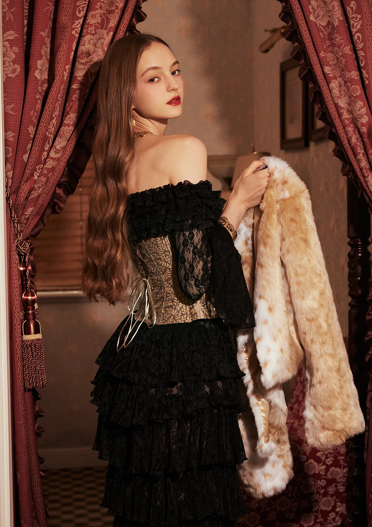 Phantom Canary Corset - Image 8