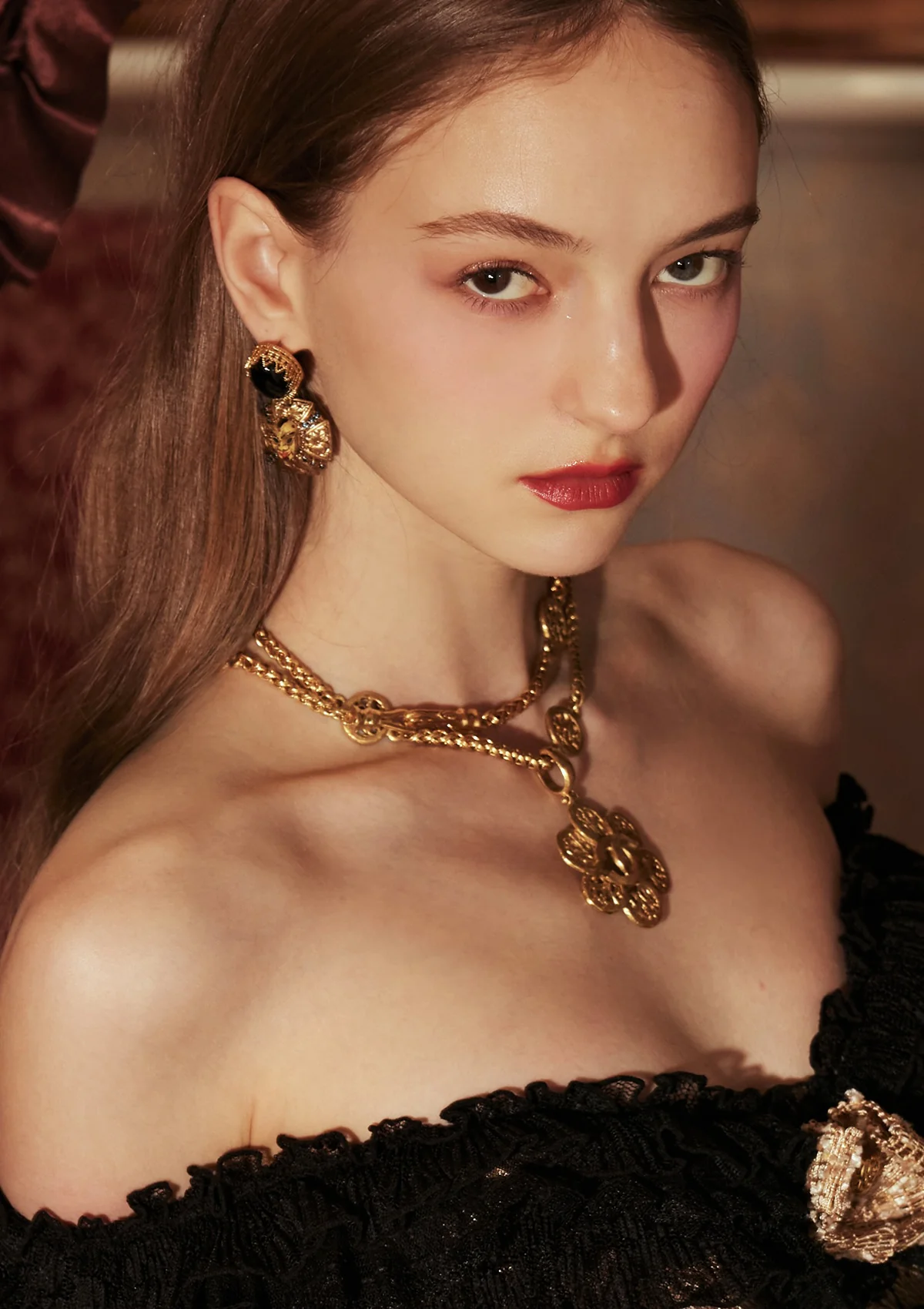 Thorn Black Agate Earring - Image 5